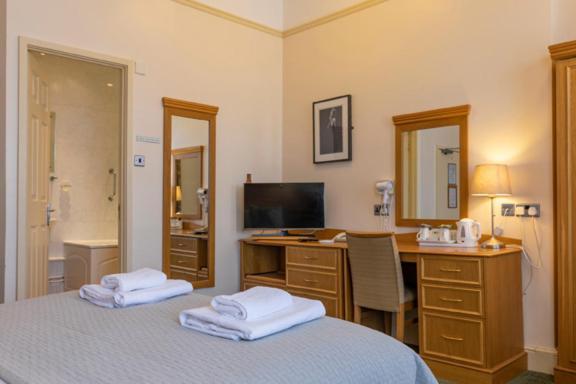 Swan Revived Hotel Милтон-Кейнс Экстерьер фото